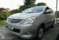 2010 Toyota Innova G  top of the line-3