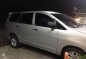 Toyota Innova E 2013 first onwed -4