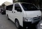 TOYOTA Commuter Hiace 2017 White-0