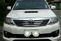 2014 TOYOTA FORTUNER V Top of the line 4x2-0