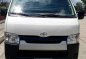 Assume TOYOTA HIACE Commuter 2017 MT Diesel -3