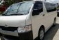 Assume TOYOTA HIACE Commuter 2017 MT Diesel -6