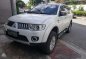 2010 Mitsubishi Montero gls se 4x4-2