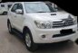 Toyota Fortuner G A/T 2010 model 4x2-0