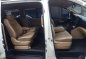 2008 HYUNDAI GrandStarex Vgt GOLD Diesel matic-3