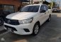 2017 Toyota Hilux white 17 mags manual-3