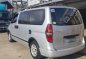 Hyundai Grand Starex 2010 model manual transmission-4