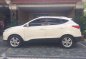 2010 Hyundai Tucson Crdi 4WD (Pearl White)-2