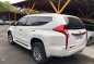 2017s MITSUBISHI Montero Sport GLS Premium pwhite-3