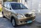 Toyota Avanza G automatic top of the line YEAR MODEL 2010-0