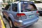 2010 Ford Escape XLT AT 4x4 Top of the line-4