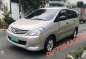 2010 TOYOTA Innova e automatic gas-1