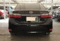 Well-maintained Toyota Corolla Altis 2017 for sale-3