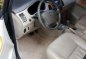 TOYOTA Innova V diesel automatic 2010 model-6