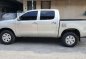 2011 model Toyota Hilux pickup 4x2 Manual transmission-4