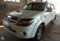 Toyota Fortuner V 2005 for sale-3