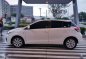 SUPER SARIWA Toyota Yaris Hatchback MT 2014 for sale-3