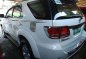 SELLING TOYOTA Fortuner white 2006-0