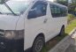 Toyota HIACE commutter van 2013 MT Good running condition-2