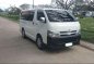 Toyota HIACE Commuter 2014 diesel Almost Brand new-1