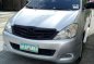 Selling Toyota Innova J 2010 model-1