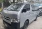 2018 TOYOTA Hiace Commuter 3.0 Manual Silver-1