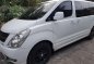 Hyundai Grand Starex 2011 Gold AT for sale-1