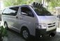 SELLING TOYOTA Hiace van commuter 2015-8