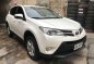 Toyota RAV4 Premium 4x2 AT 45km 1st owner 2014 model pearl white-8