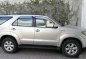 2009 Toyota Fortuner V Gas AT 4x2 VVTi 43Tkms Beige-2