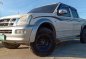 Isuzu Dmax 2004 limited edition manual transmission-0