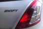 Suzuki Swift 2017 Automatic Pearl White-2
