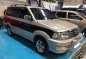 Toyota Revo vx200 20efi at gas eng 9seaters 2003-0