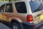 Ford Escape xlt 2004 model gas automatic -2
