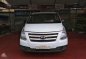 2017 Hyundai Starex Creamy White MT Diesel - Automobilico Sm Bicutan-0