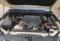 Toyota Fortuner V 2017 4x2 automatic transmission-9