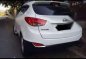 Selling white Hyundai Tucson 2010-1