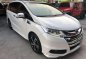 2015 Honda Odyssey 23t kms Full Option Mini Family Van Local dealer-1