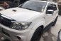 Toyota Fortuner V 2011 AT for sale -0