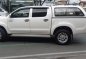 Selling 2nd Hand (Used) Toyota Hilux 2014 in Quezon City-4