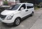 Selling 2nd Hand (Used) Hyundai Starex 2010 Automatic Diesel in Manila-1
