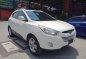 Selling White Hyundai Tucson 2012-1