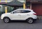 White Hyundai Tucson 2012 at 73000 km for sale-2