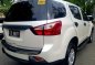 Selling Pearl White Isuzu Mu-X 2017 in San Pascual-2