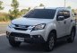 2nd Hand Isuzu Mu-X 2015 Automatic Diesel for sale in San Fernando-2