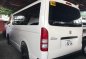 Selling White Toyota Hiace 2017 in Manual-2