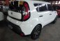 Selling White Kia Soul 2017 Manual Diesel in Quezon City-3