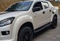 Selling White Isuzu D-Max 2016 at Diesel Manual-2