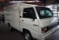 Selling White Mitsubishi L300 2007 in Manila-0