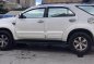 Selling White Toyota Fortuner 2007 at 105000 km in Quezon City-1